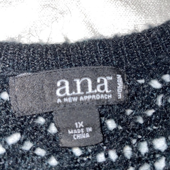 Ana Black Sweater with glitter appearance - Picture 3 of 6